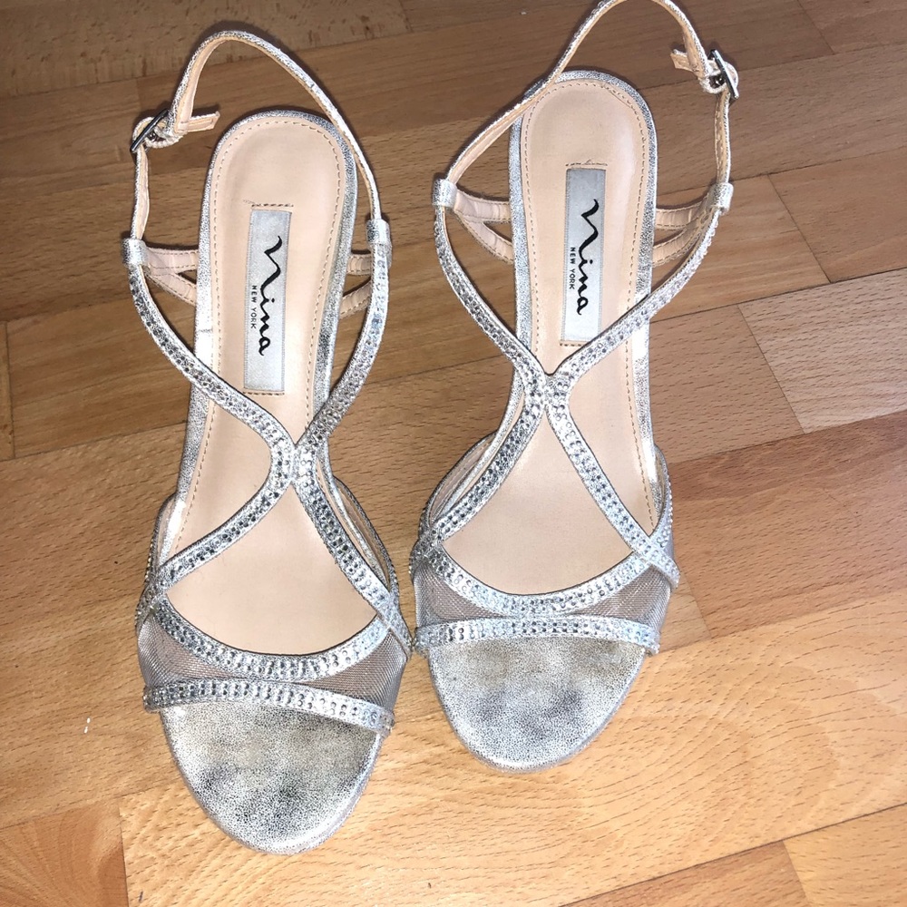 Mia Silver Dressy Heels Size 7 - Only worn once